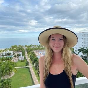 Meet your Posher, Marissa